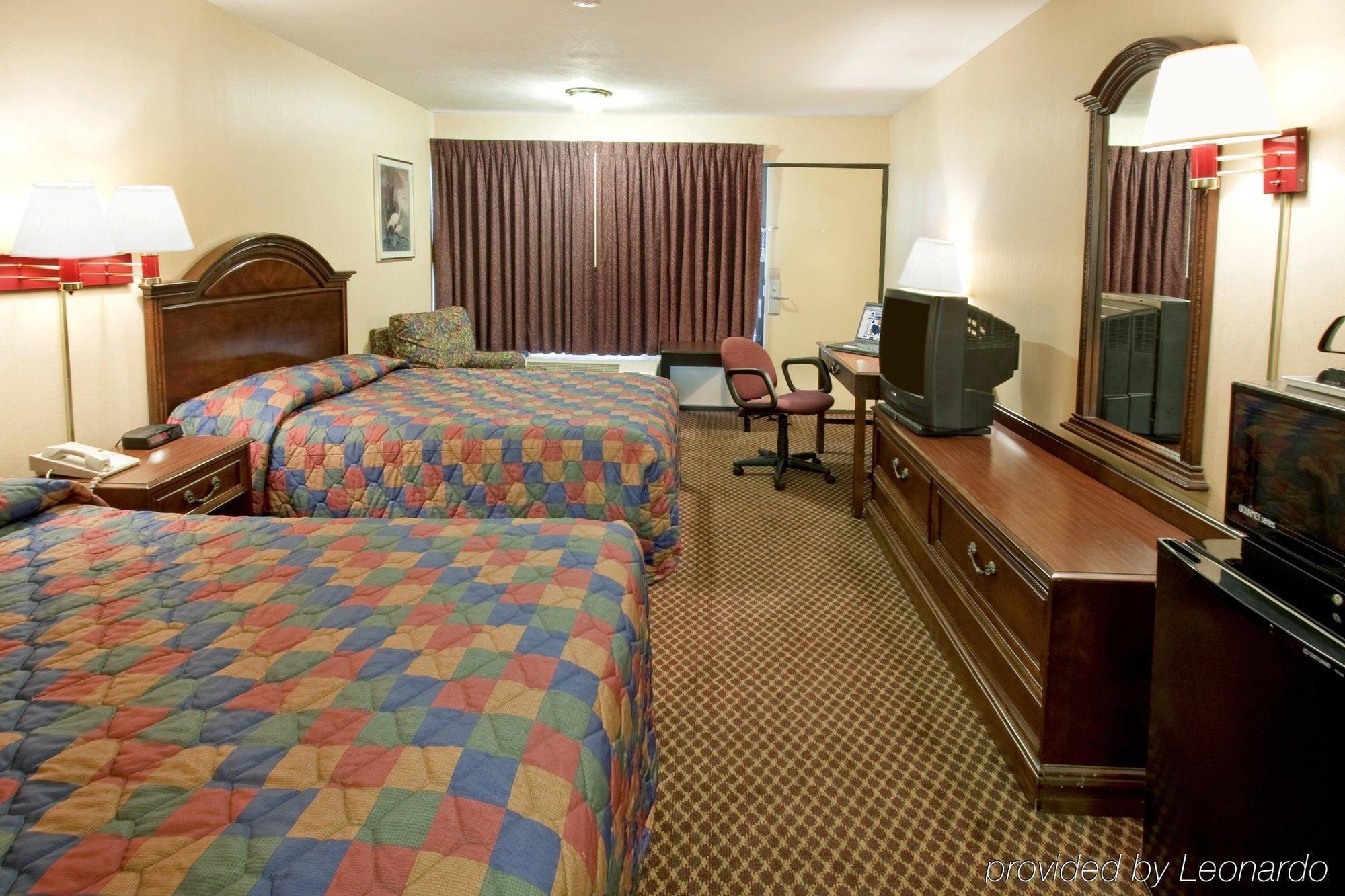 Americas Best Value Inn Forest Rom bilde